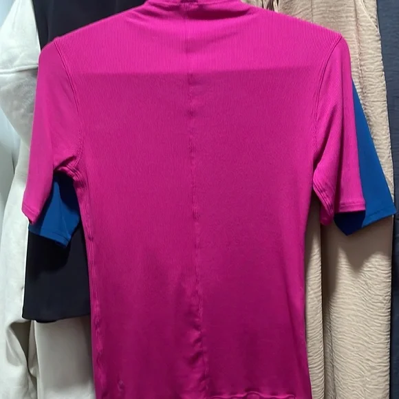 Top - Picture 2 of 3